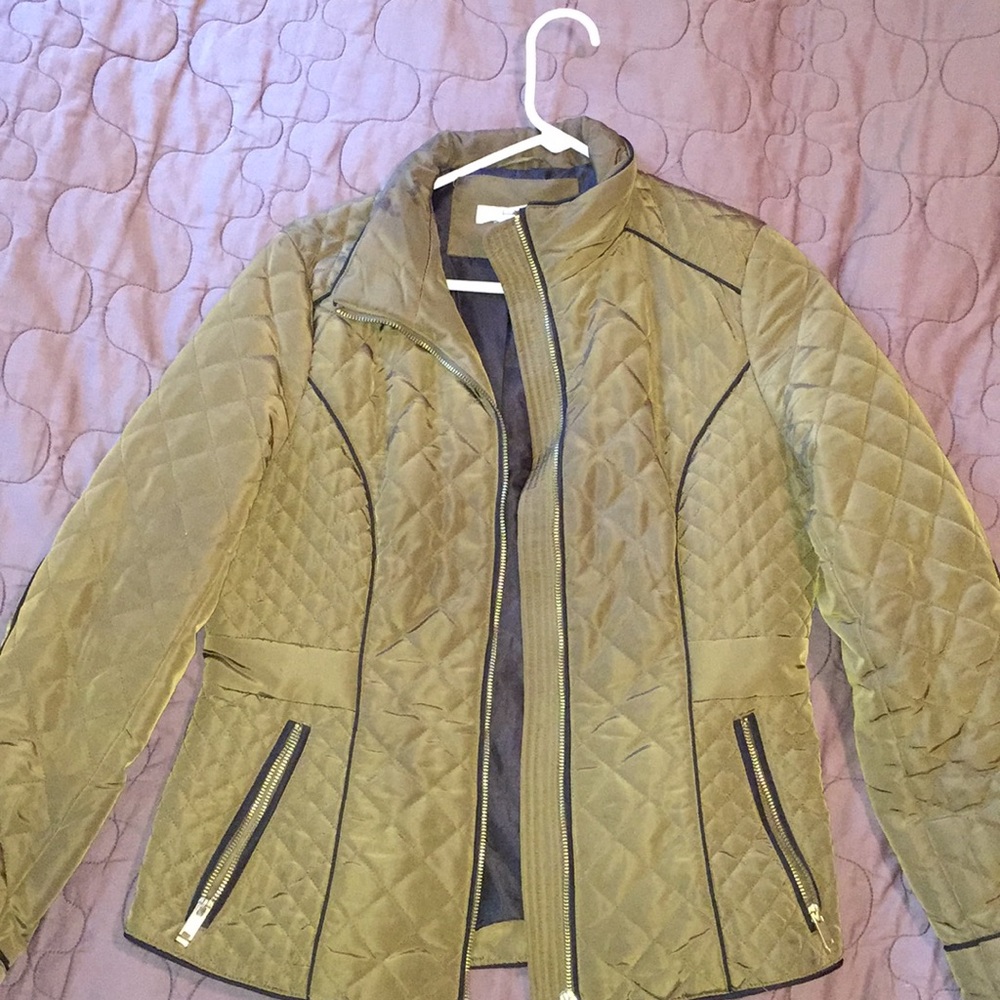 H&M green jacket. Size 12.